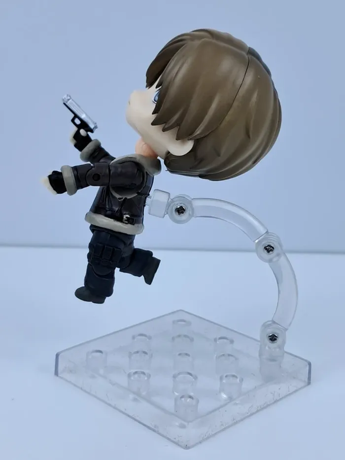 Figurine Leon S. Kennedy - Resident Evil - photo numéro 7