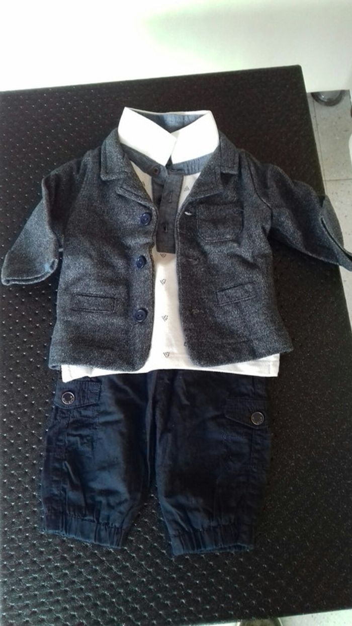 Ensemble / Tenue 3 pièces neuf garçon 1 mois
