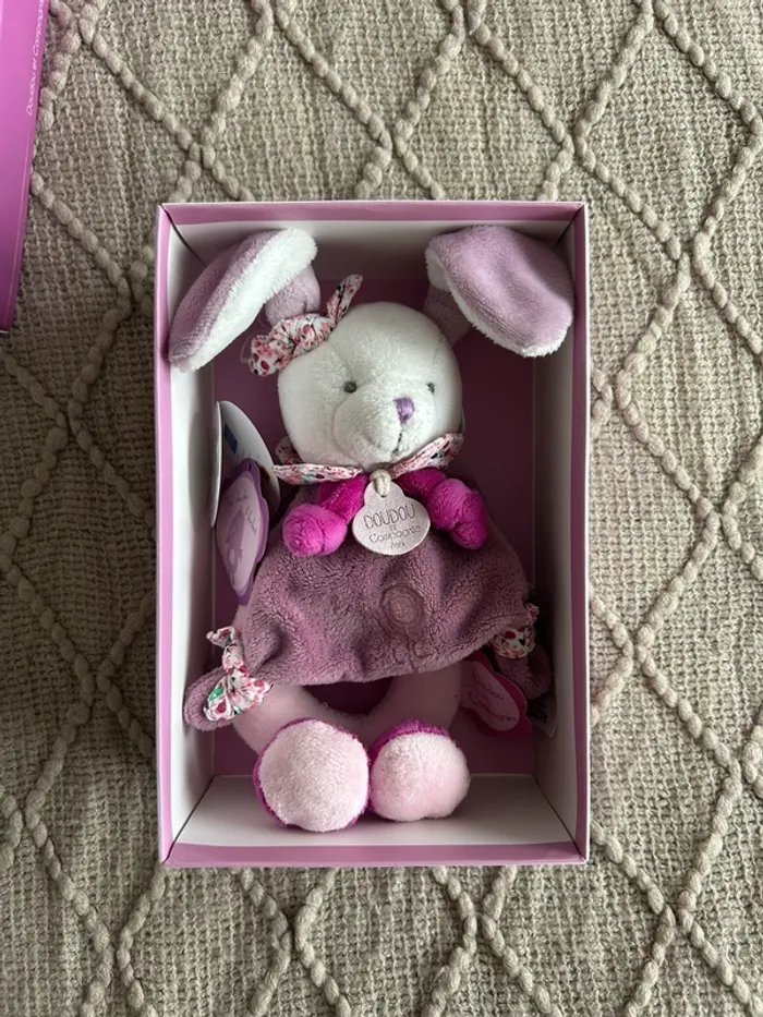 Doudou lapin cerise hochet - photo numéro 4
