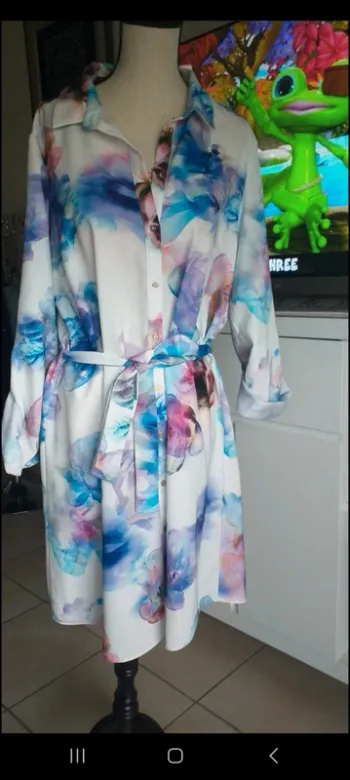 Jolie robe taille 42