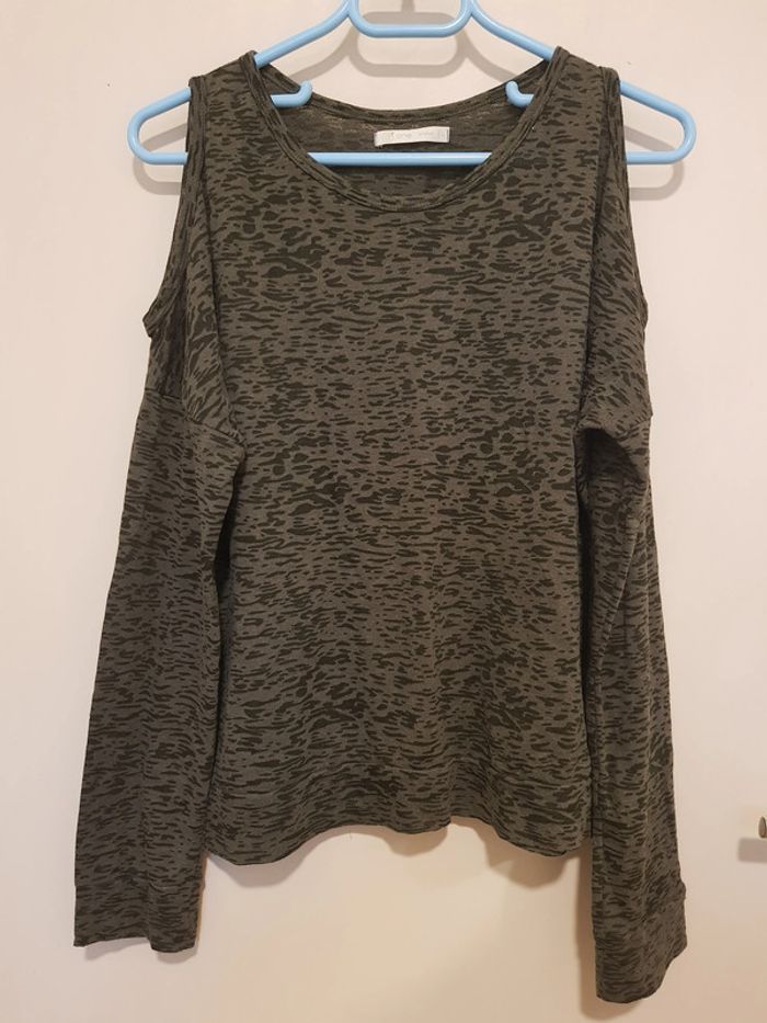 T-shirt manches longues avec épaules apparentes - photo numéro 2