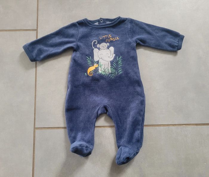 Lot pyjamas 1 mois - photo numéro 2