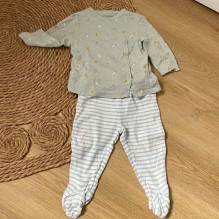 Lot pyjama 12 mois - photo numéro 3