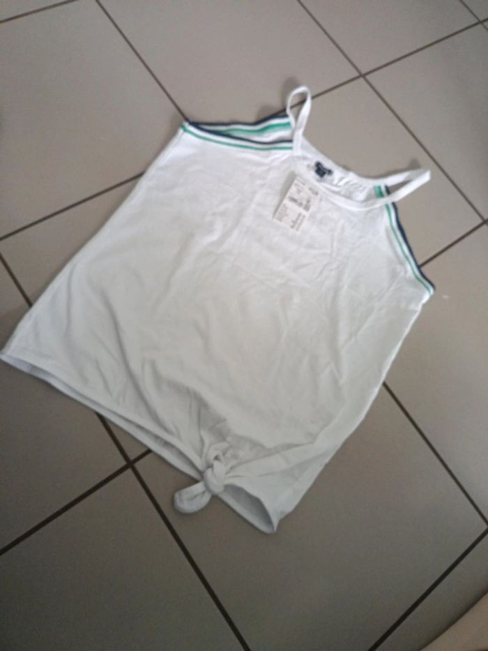 Débardeur Tee shirt file 12 ans - photo numéro 3
