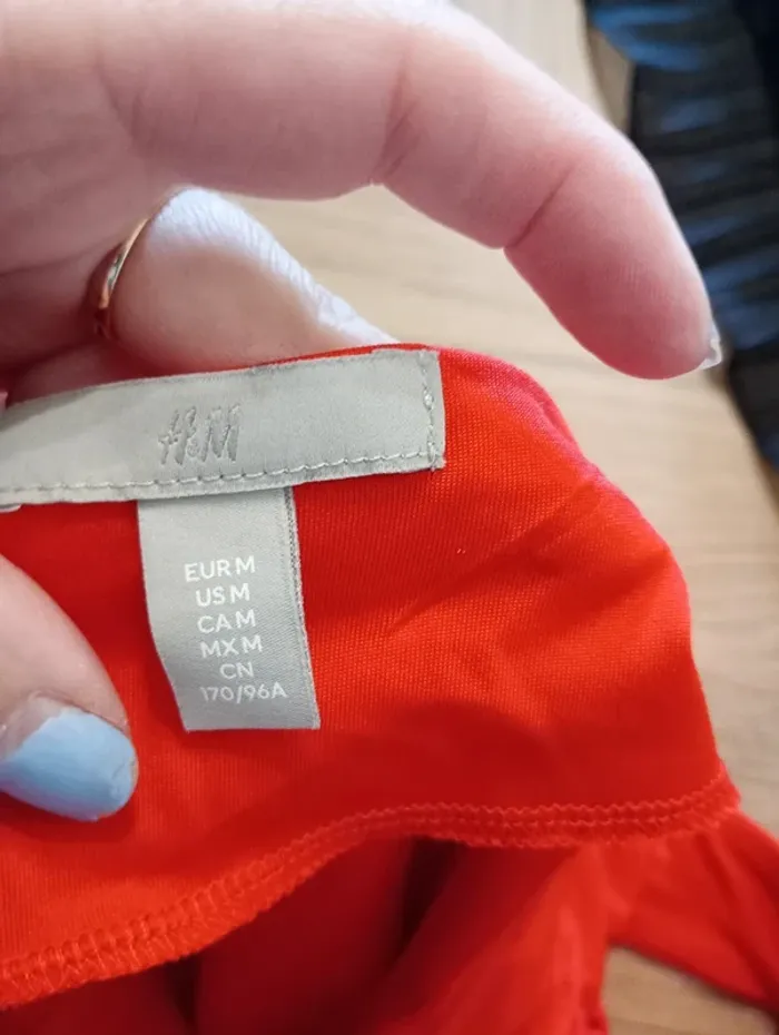 Robe midi H&M – M – Rouge – État : Excellent - photo numéro 2