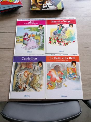 Es plus beaux contes du monde