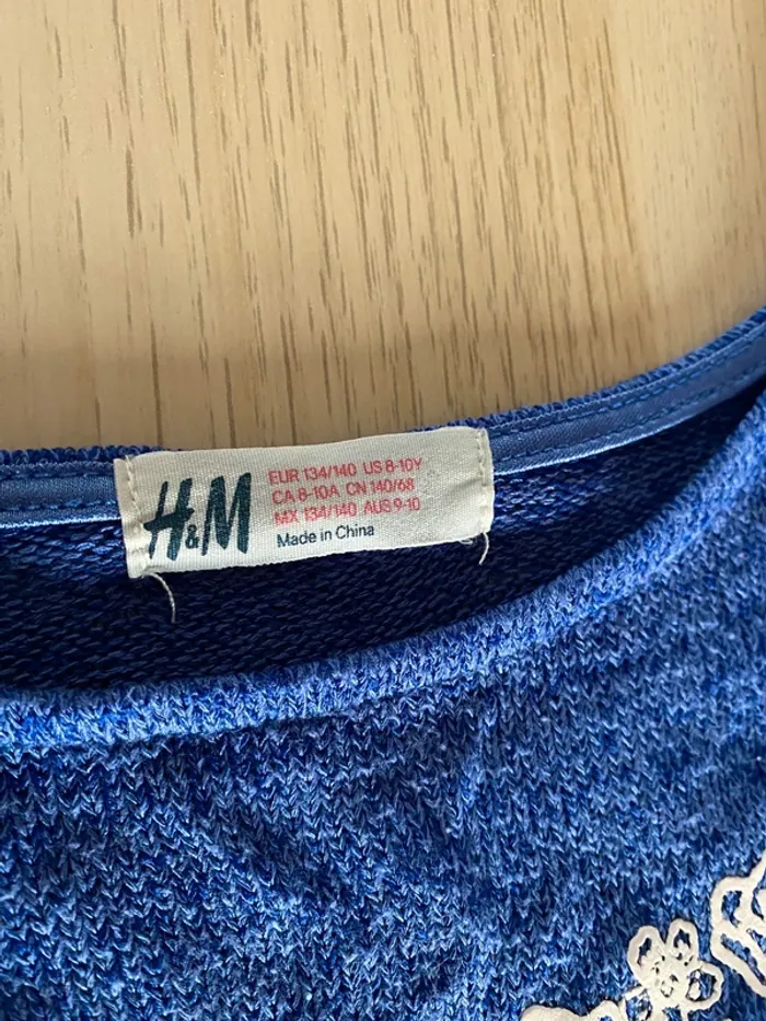 Pull H&M fille violet bleu papillon upon a dream 8 9 10 ans - photo numéro 4