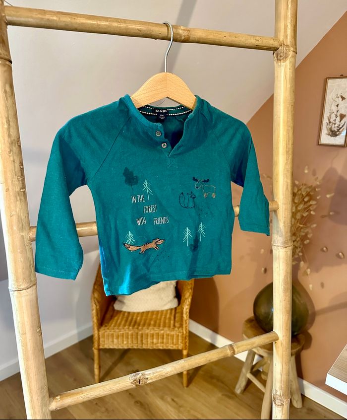 💜 Teeshirt vert sapin Kiabi 12 mois 💜 - photo numéro 2