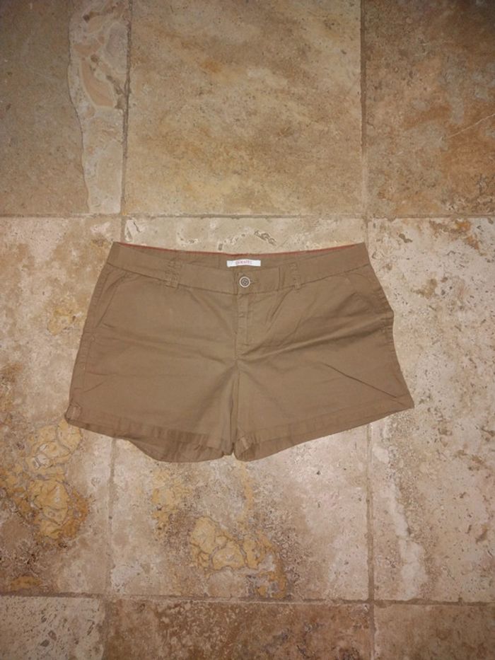 Short femme court en 40