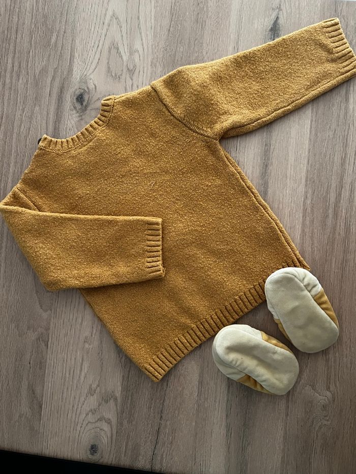 Pull + Chaussons Winnie l’ourson - photo numéro 3