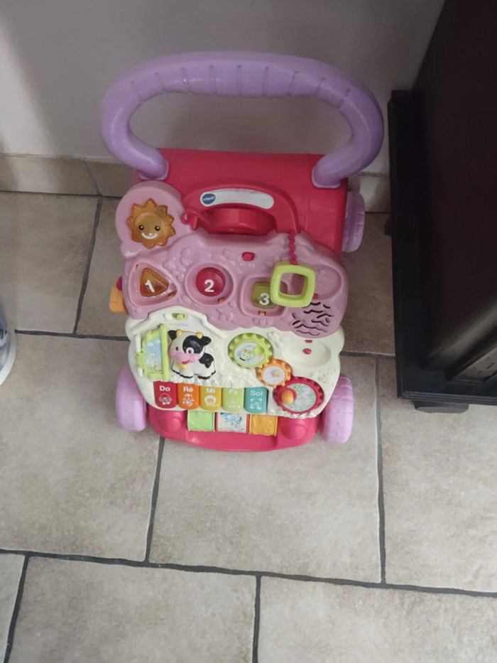 Trotteur musical et lumineux Vtech