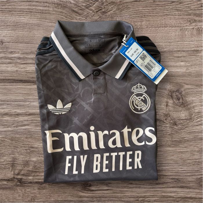 Maillot Real Madrid 2024/2025 - Édition Third (Gris/Charbon) - Neuf avec étiquette - photo numéro 4