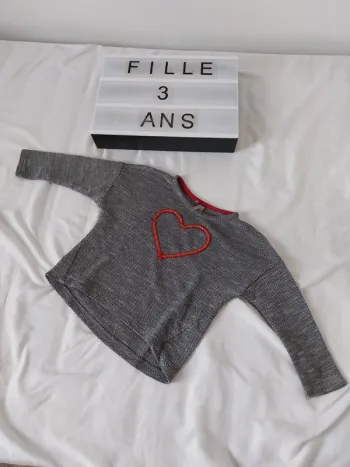 Pull fille 3 ans