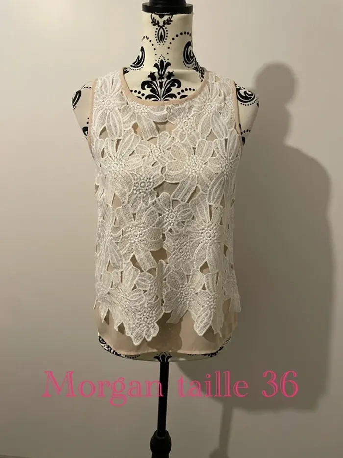 Débardeur blouse sans manche rose très clair dentelle crochet superposé blanc Morgan taille 36