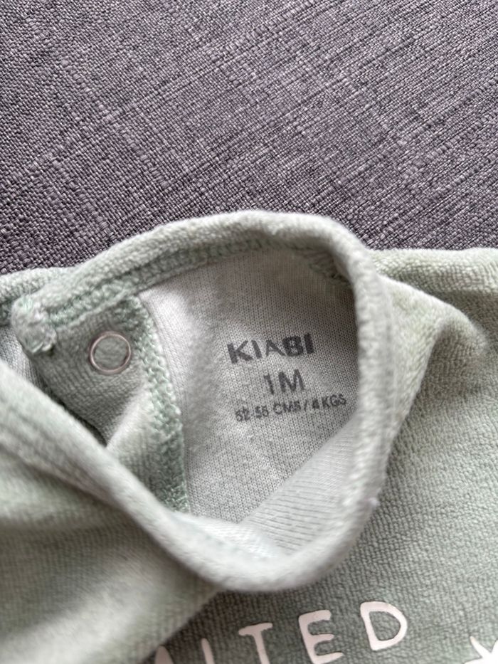 Pyjama dors bien 1 mois 💚 - photo numéro 2