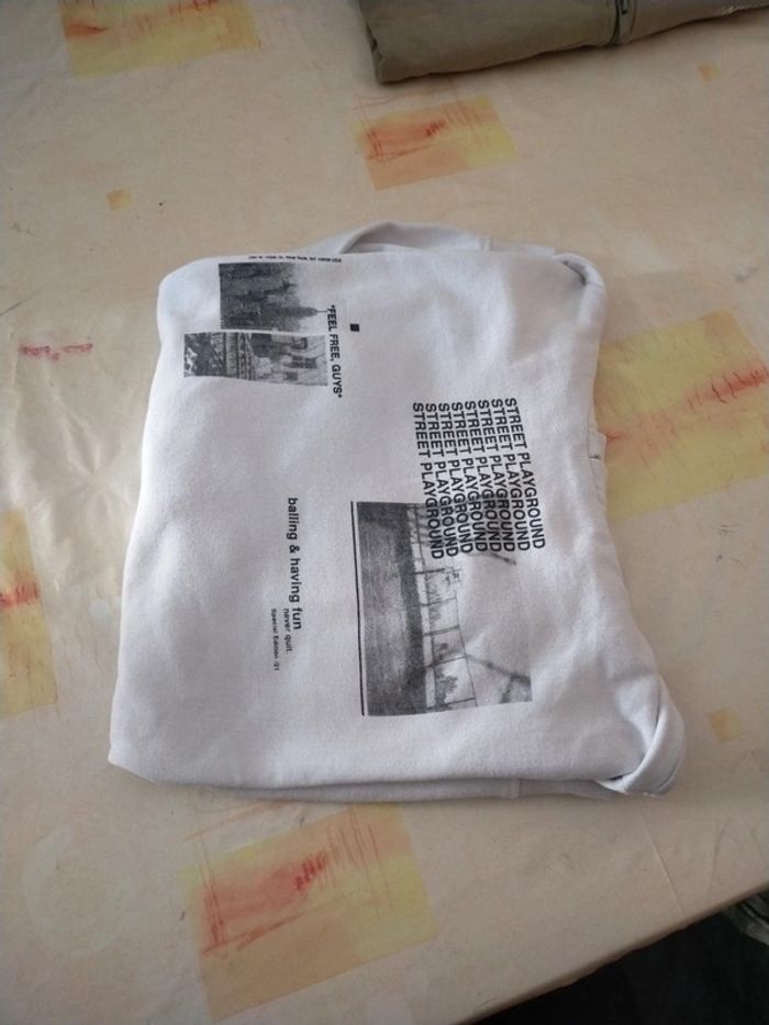 Pull Gémo 16ans - photo numéro 3