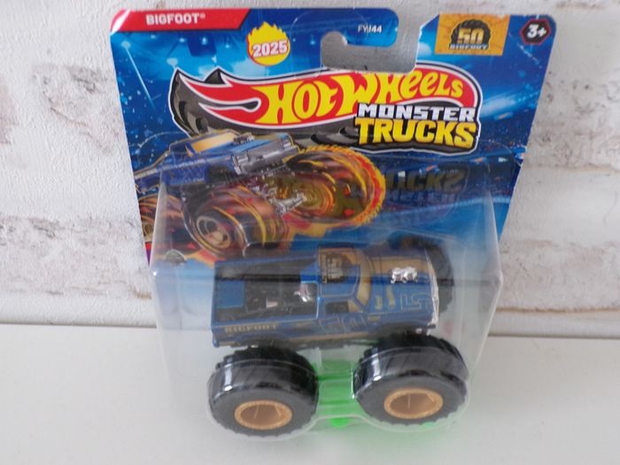 Monster trucks - Hot Wheels - Bigfoot (J24) - photo numéro 2