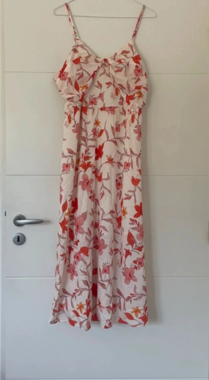 Robe fleuri neuve