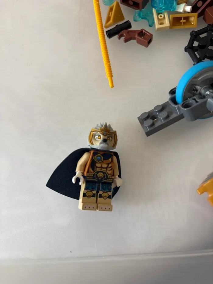 Lego 70108 L'attaque du nid Royal - photo numéro 3