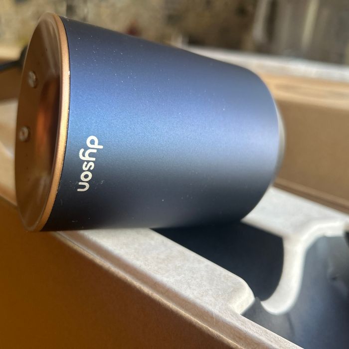 Sèche cheveux Dyson Supersonic qualité Professionnel Neuf - photo numéro 3