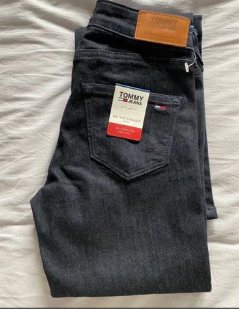 Jean femme Tommy Hilfiger 32 neuf