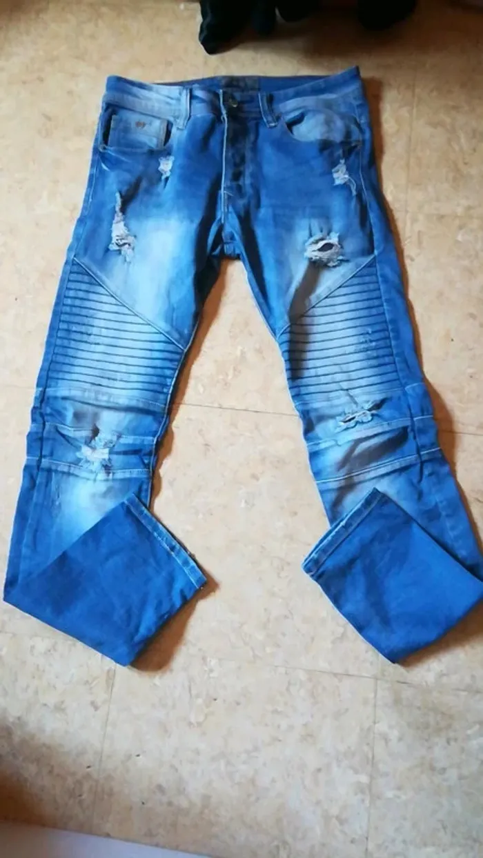 Jean 40 - photo numéro 2