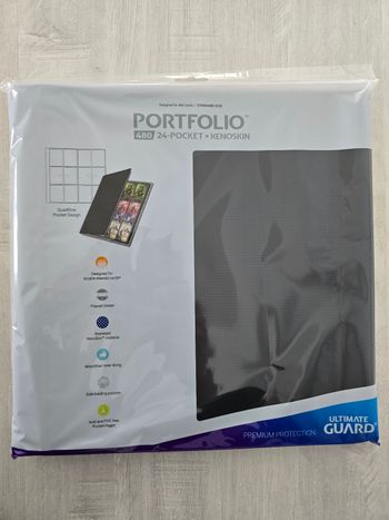 Portfolio Ultimate Guard Quadrow Xenoskin 480 Noir