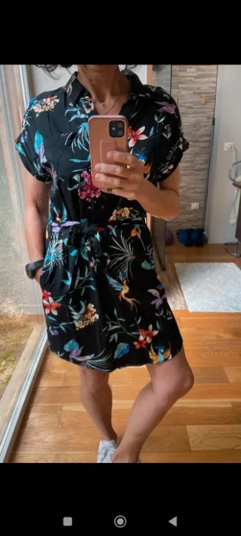 Robe noire fleurie Promod 36