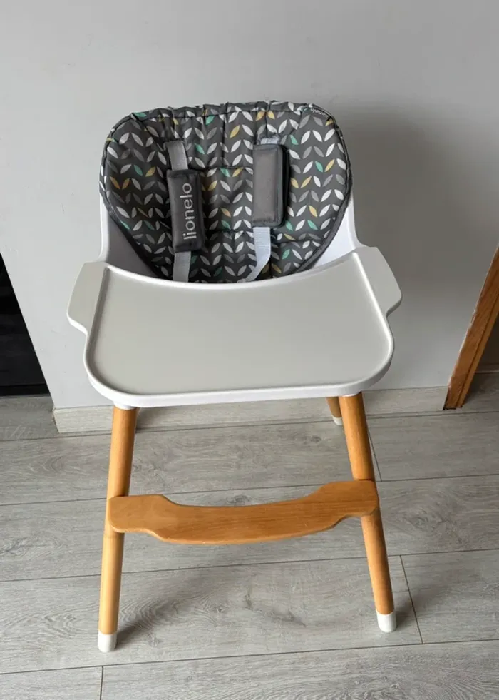 Chaise haute évolutive