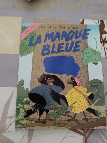 Livre la marque bleue