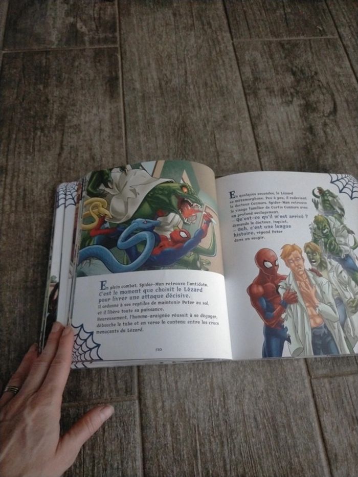 Livre Marvel 12 histoires de super héros - photo numéro 4