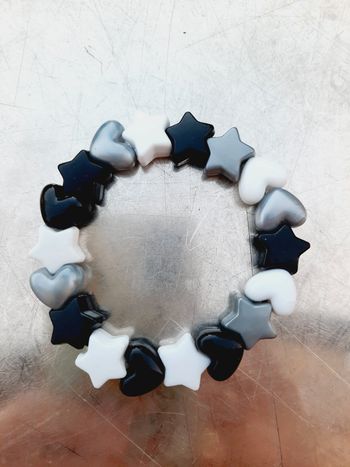 Bracelet "zorro" perles cœurs étoiles