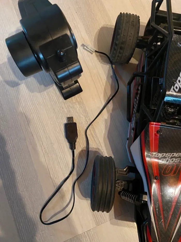 Voiture télécommandée Topspeed ghost - photo numéro 3