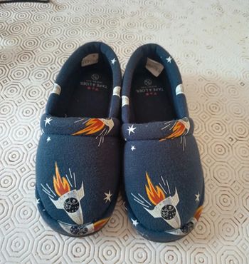 Chaussons Tape à l'oeil taille 28