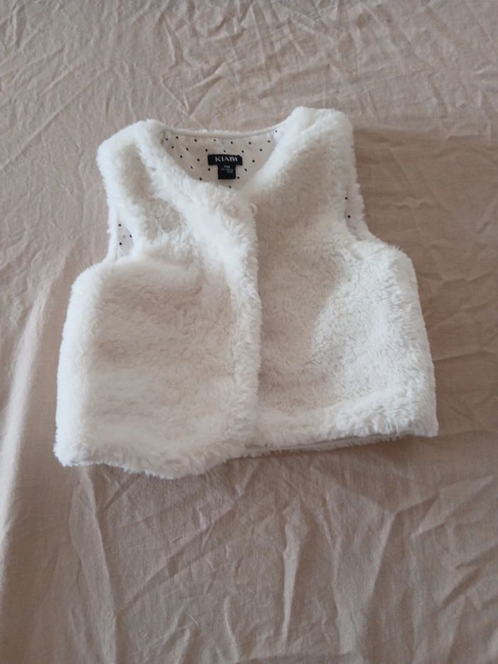 Gilet sans manches en fausse fourrure 6 mois