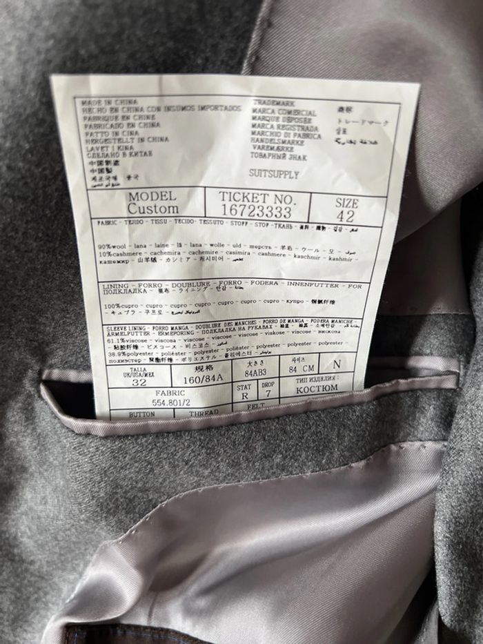 Tailleur pantalon gris clair veste croisée 6 boutons en laine et cachemire - Suitsupply - photo numéro 12