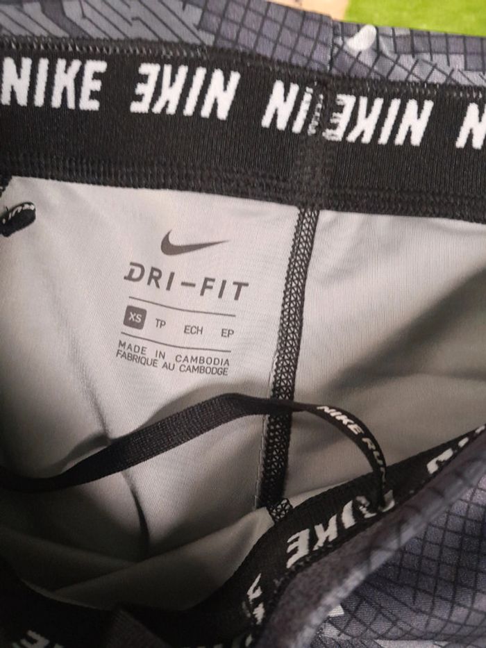 Leggings sport nike xs nike 🚺 - photo numéro 3