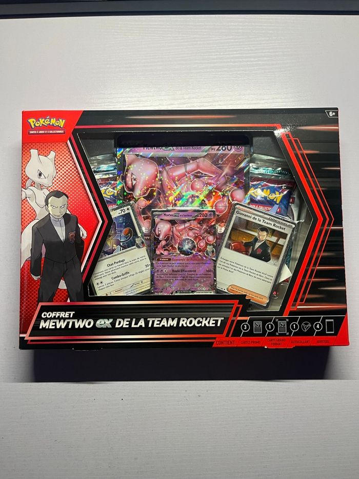 Coffret mewtwo ex de la team rocket