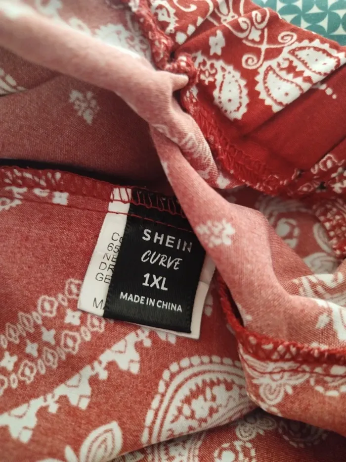 Pantalon large fluide rouge Shein - photo numéro 3