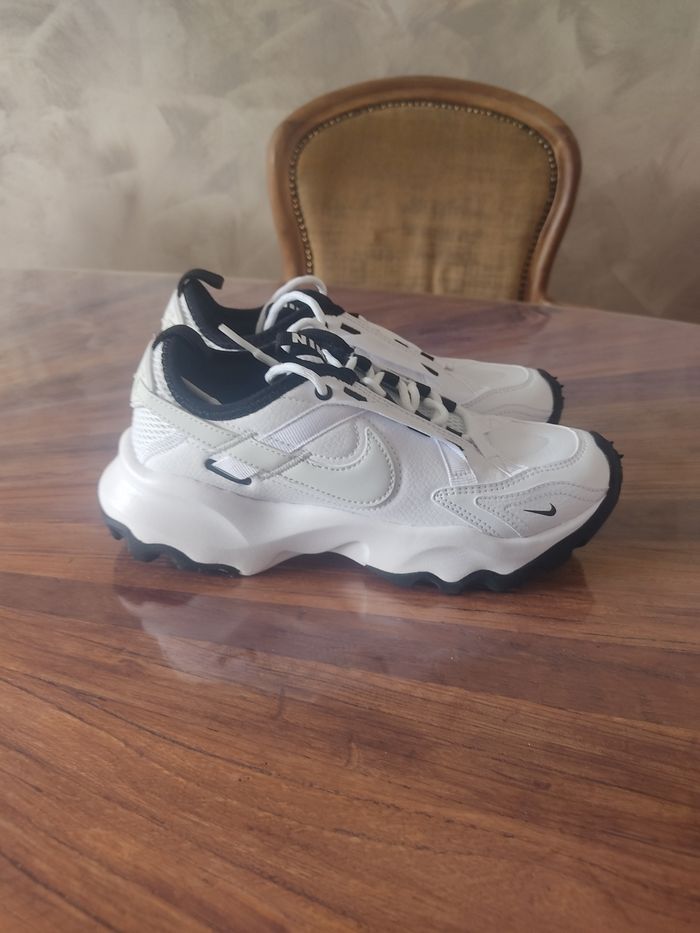 Baskets Nike TC 7900 - photo numéro 4