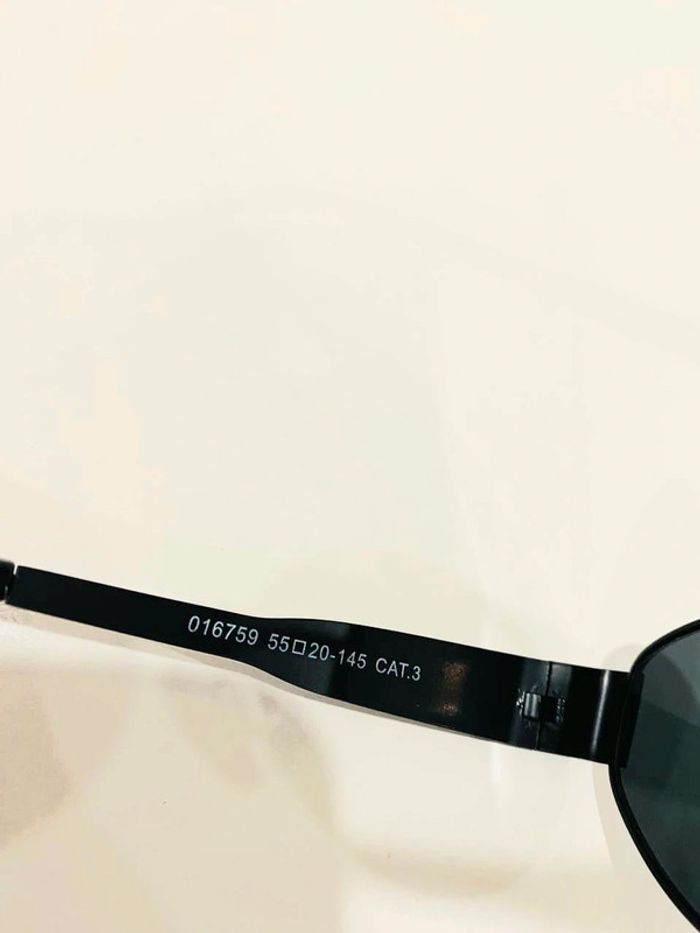 Lunette de soleil mixte ovale noire uvprotection catégorie 3 - photo numéro 3