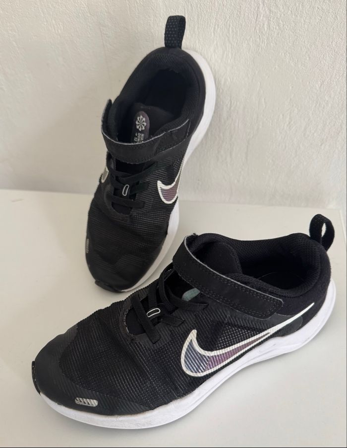 Nike noires Enfant 33 - photo numéro 6