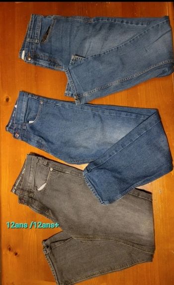 3 jeans taille 12 ans et 12 ans +
