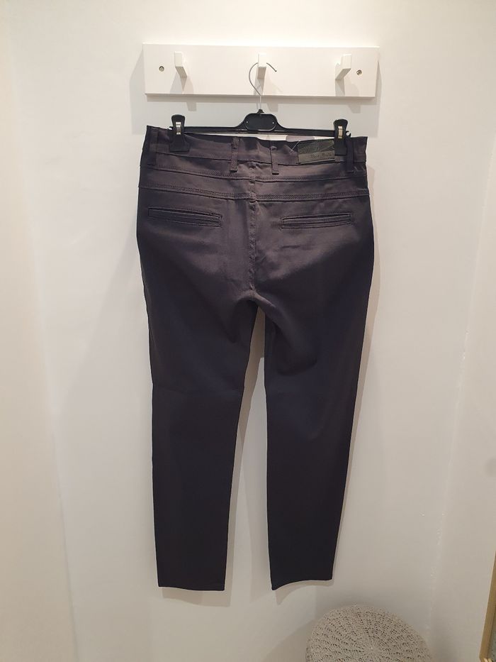 Pantalon Chino stretch gris anthracite Taille 42 - photo numéro 3