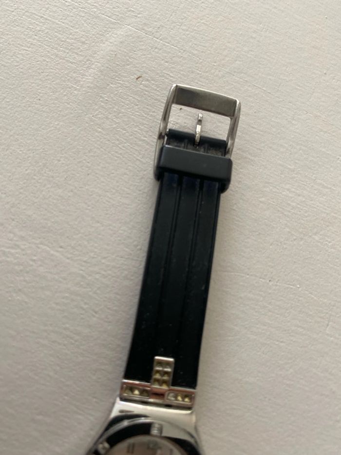 Montre swatch strass - photo numéro 2
