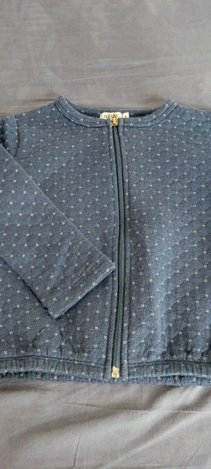 Lot pulls 4 ANS - photo numéro 11