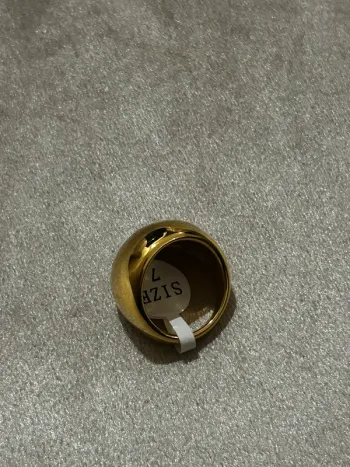 Bague dorée en acier inoxydable 14g - Neuve