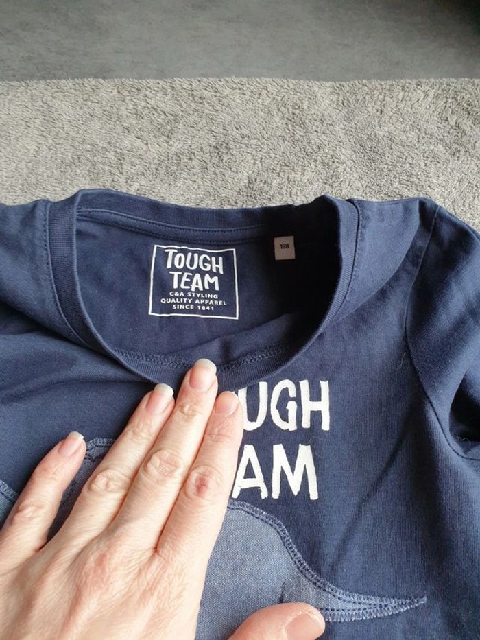 Tee-shirt dinausore 8 ans - photo numéro 3