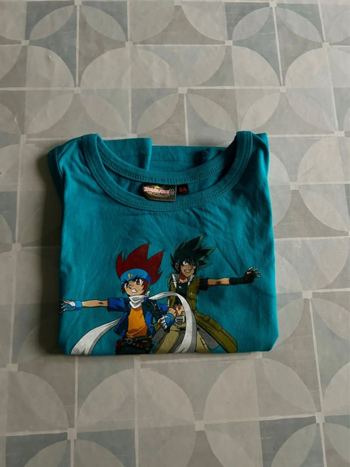 T shirt garçon - 8 ans - Beyblade - en très bon état - photo numéro 3