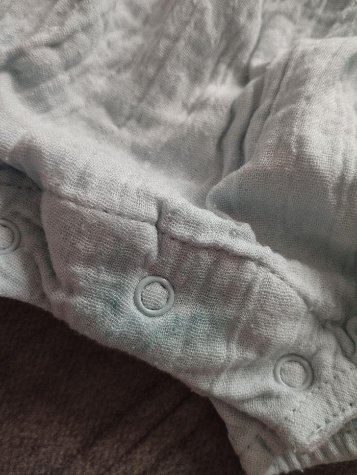 Barboteuse + chapeau 1 mois gemo - photo numéro 3